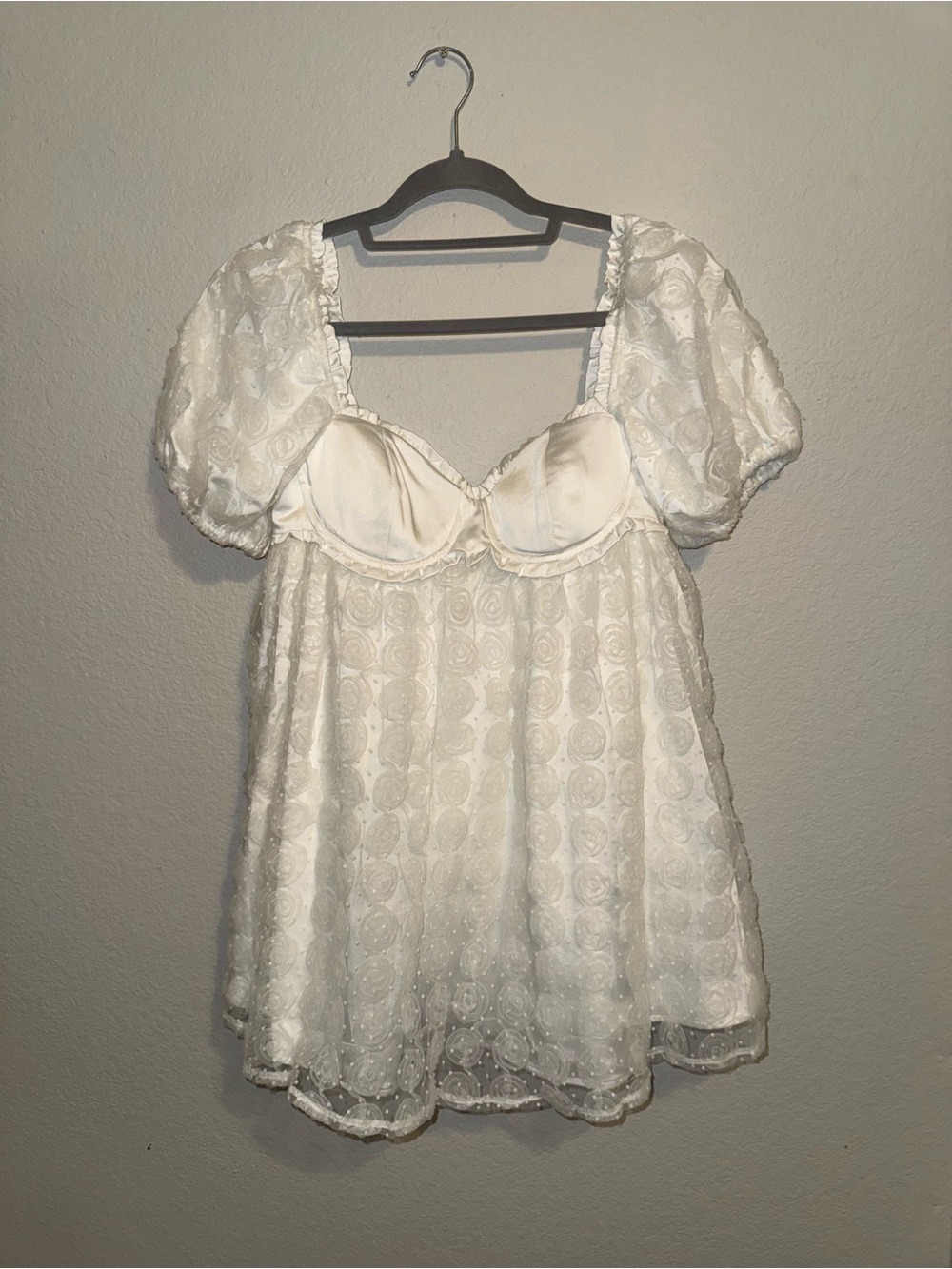 Altar’d State White Lace Puff-Sleeve Babydoll dress